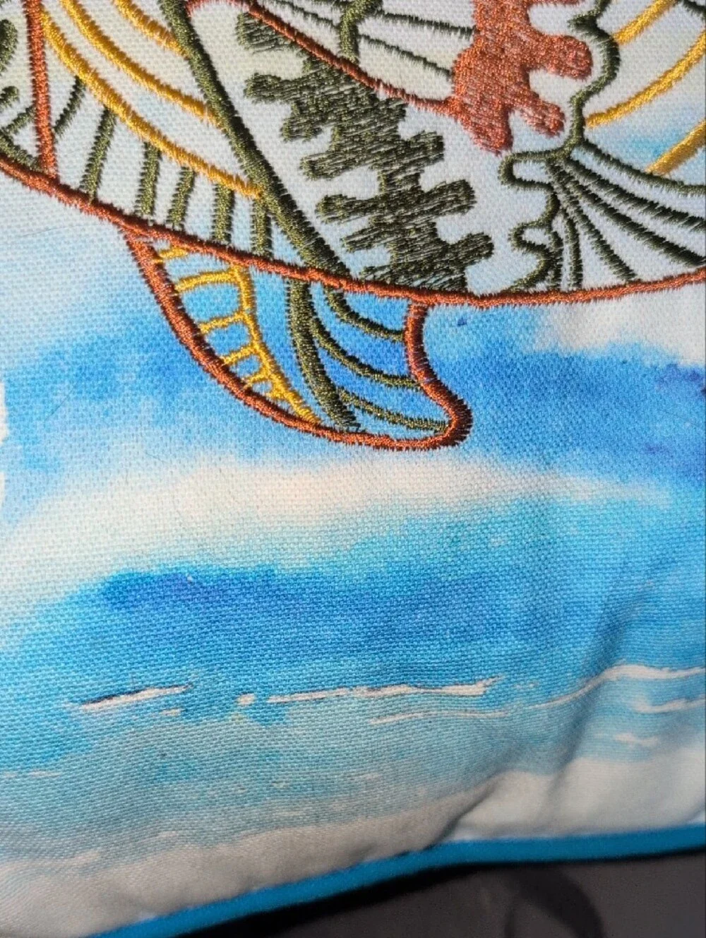 N/A decorative throw